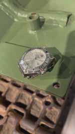 Cargar y reproducir el video en el visor de la galería, The Royal Sea Tank MKIII - 21 Jewels Automatic Watch, 20ATM, Sapphire crystal
